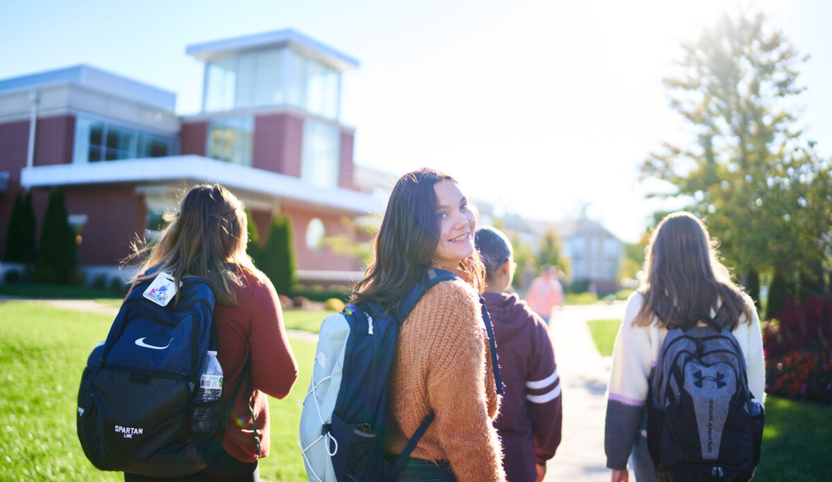 Excellence in Service Scholarship | Missouri Baptist University